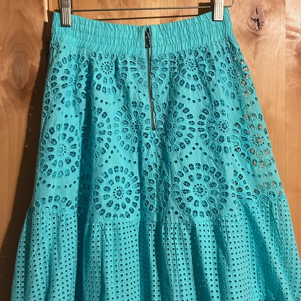 ALICE + OLIVIA Melony Sky Blue Eyelet Trim Lined Midi Skirt $560 EUC 0 - Picture 8 of 16